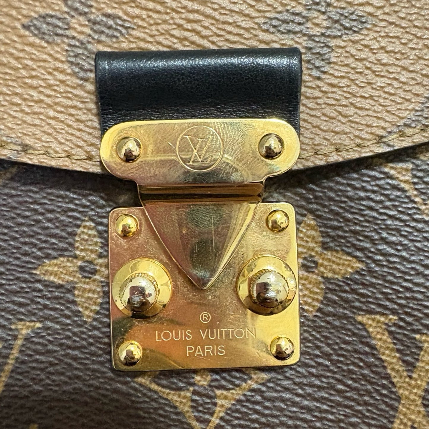 Pre-Owned Louis Vuitton Monogram Canvas Camera Box - LV1255