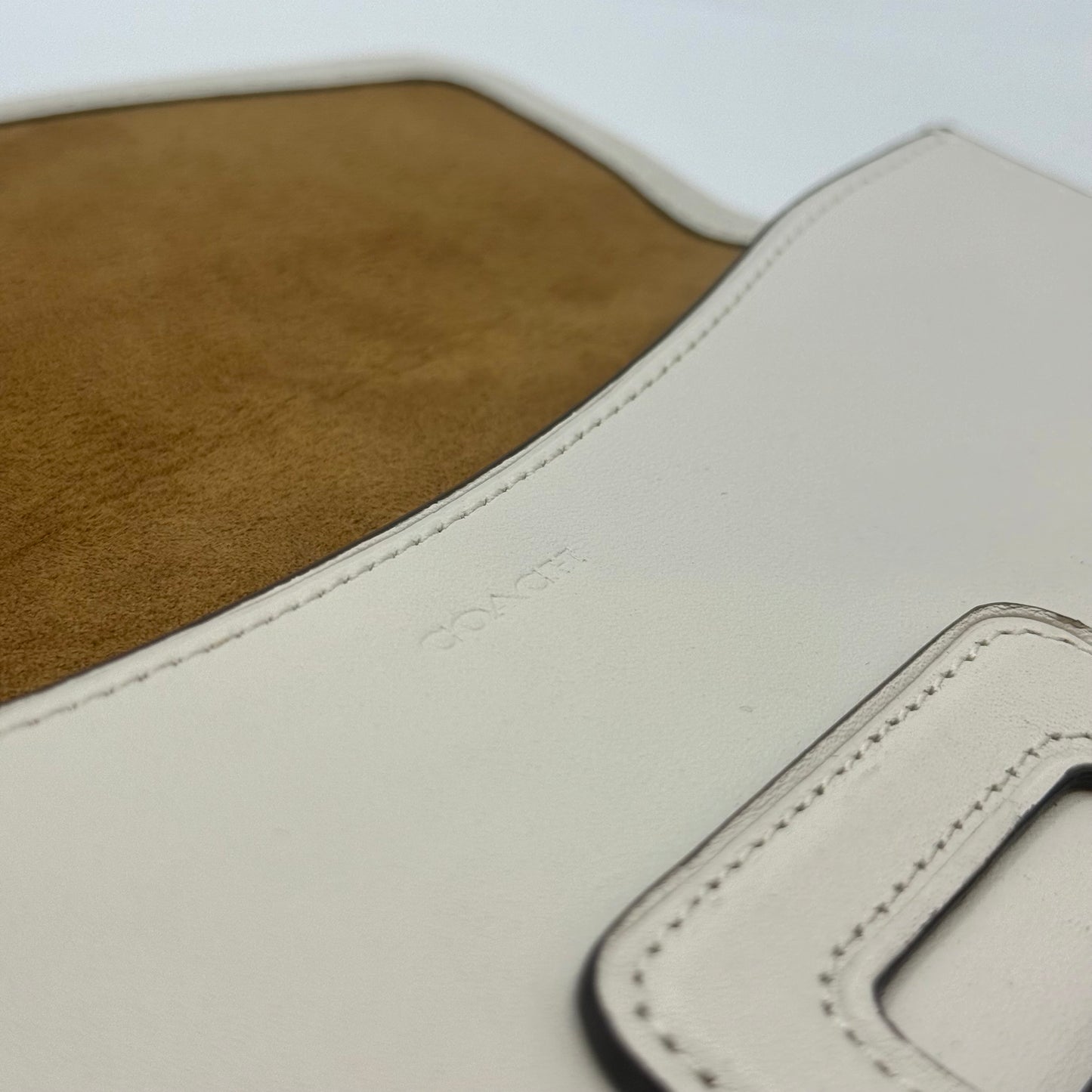 Pre-owned COACH Leather Clutch - COACH1003