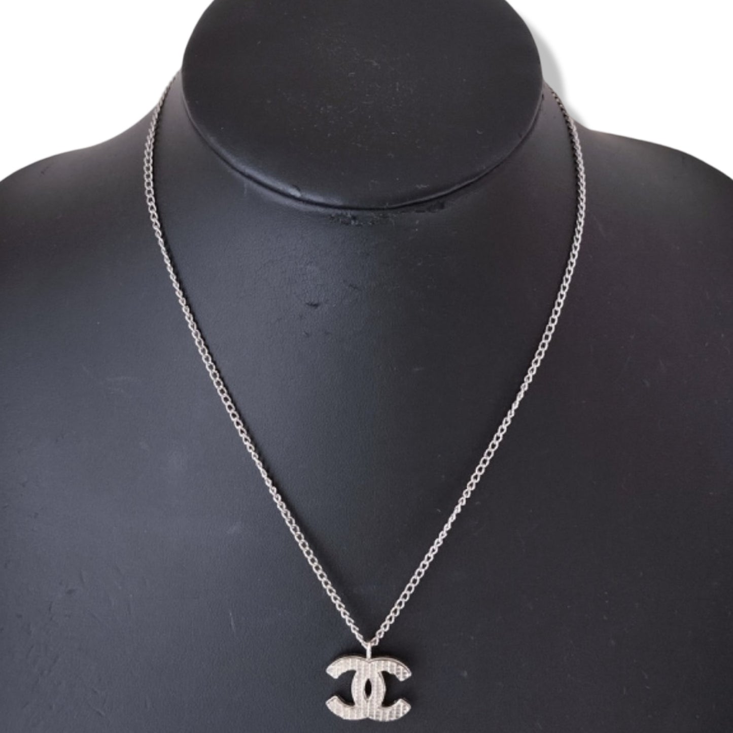 Pre-Owned Chanel Coco Mark Necklace - CH1033