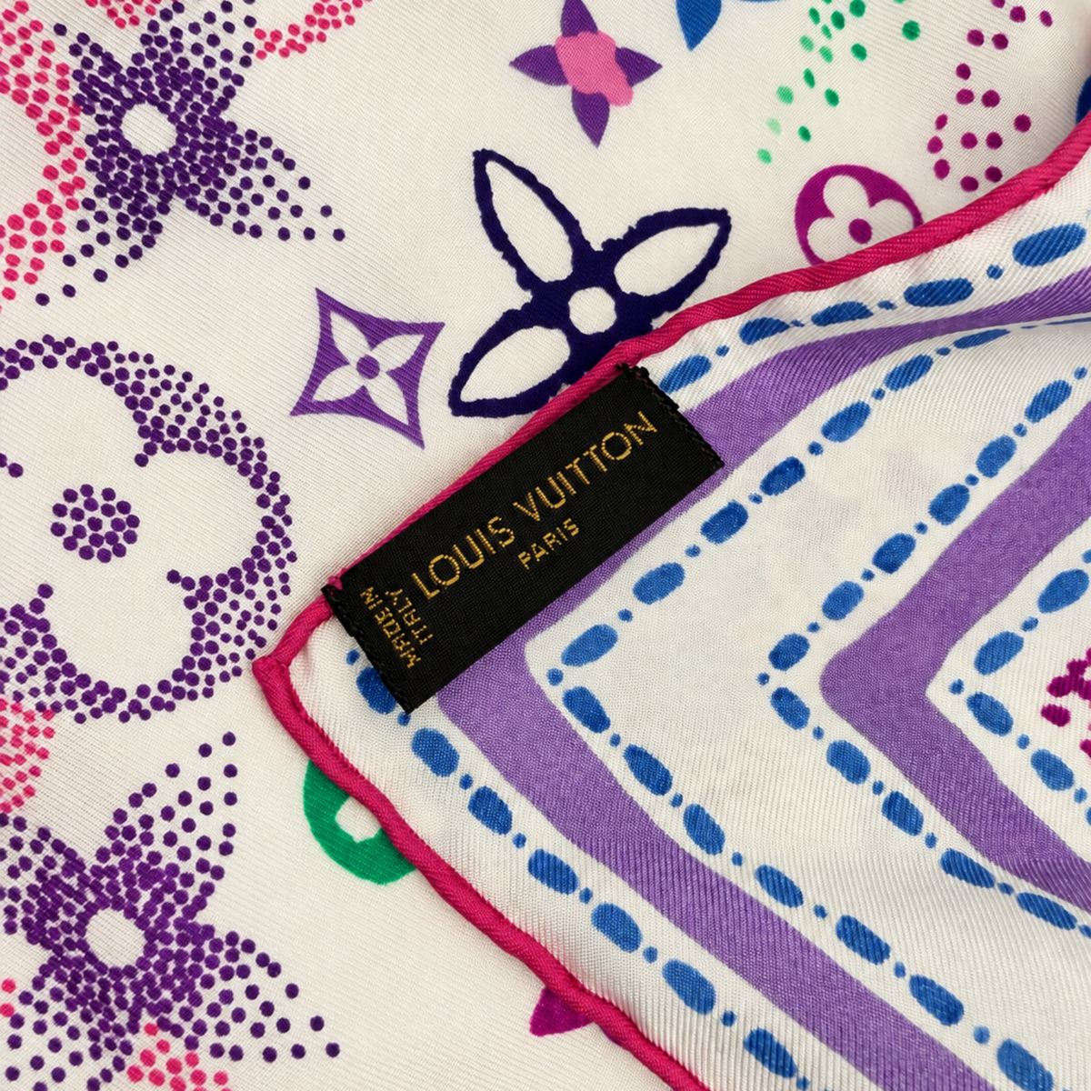 Pre-Owned Louis Vuitton Square 90 Silk Scarf - LV2134