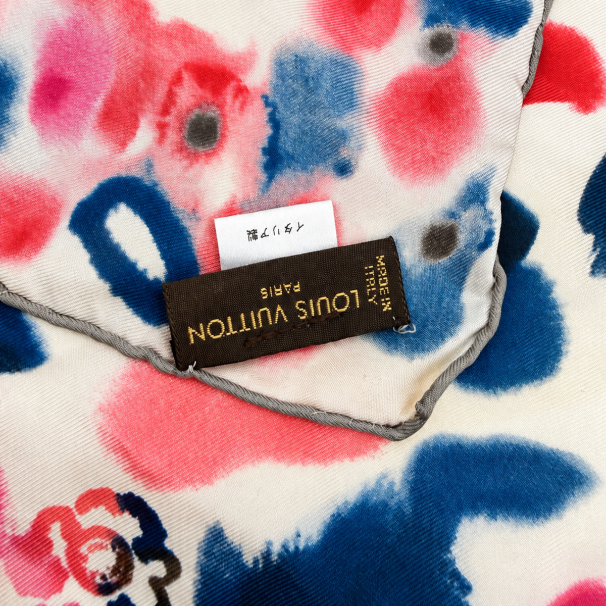 Pre-Owned Louis Vuitton Square 70 Silk Scarf - LV2135
