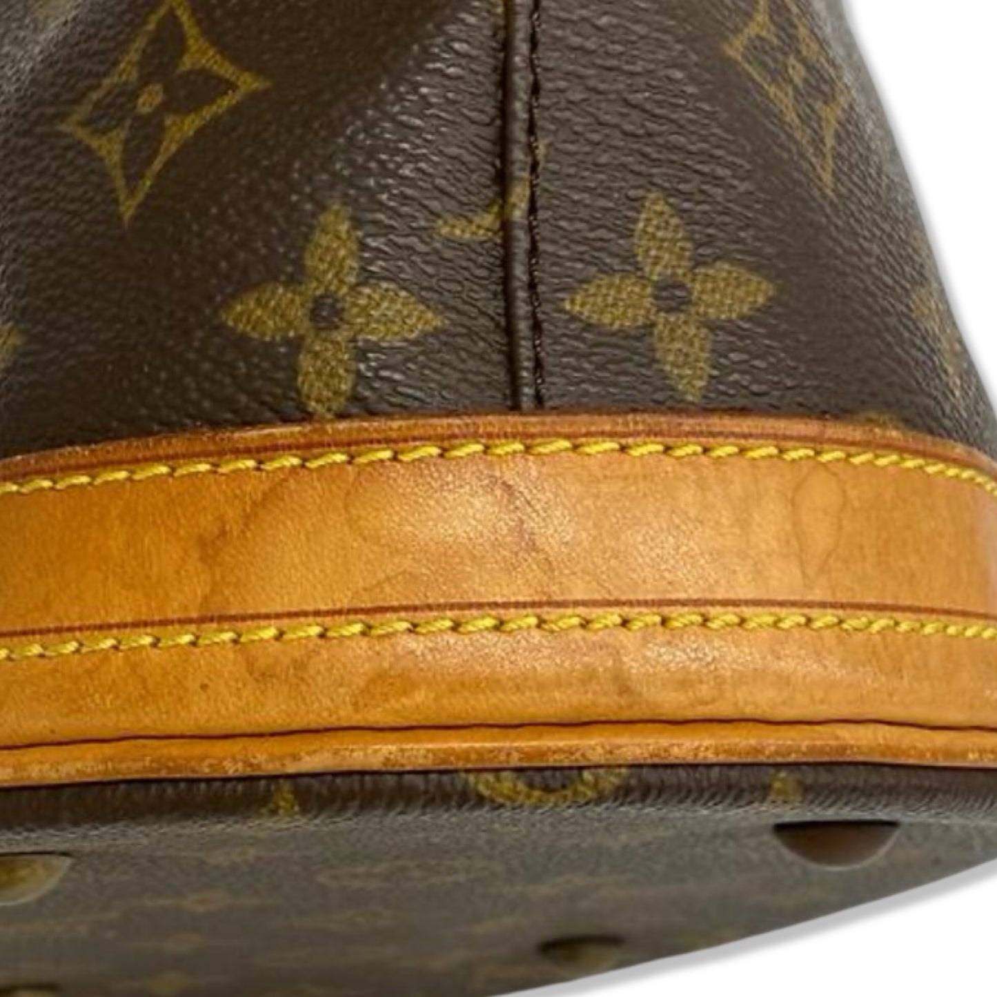 Pre-Owned Louis Vuitton Monogram Canvas Petit Bucket Bag - LV1553