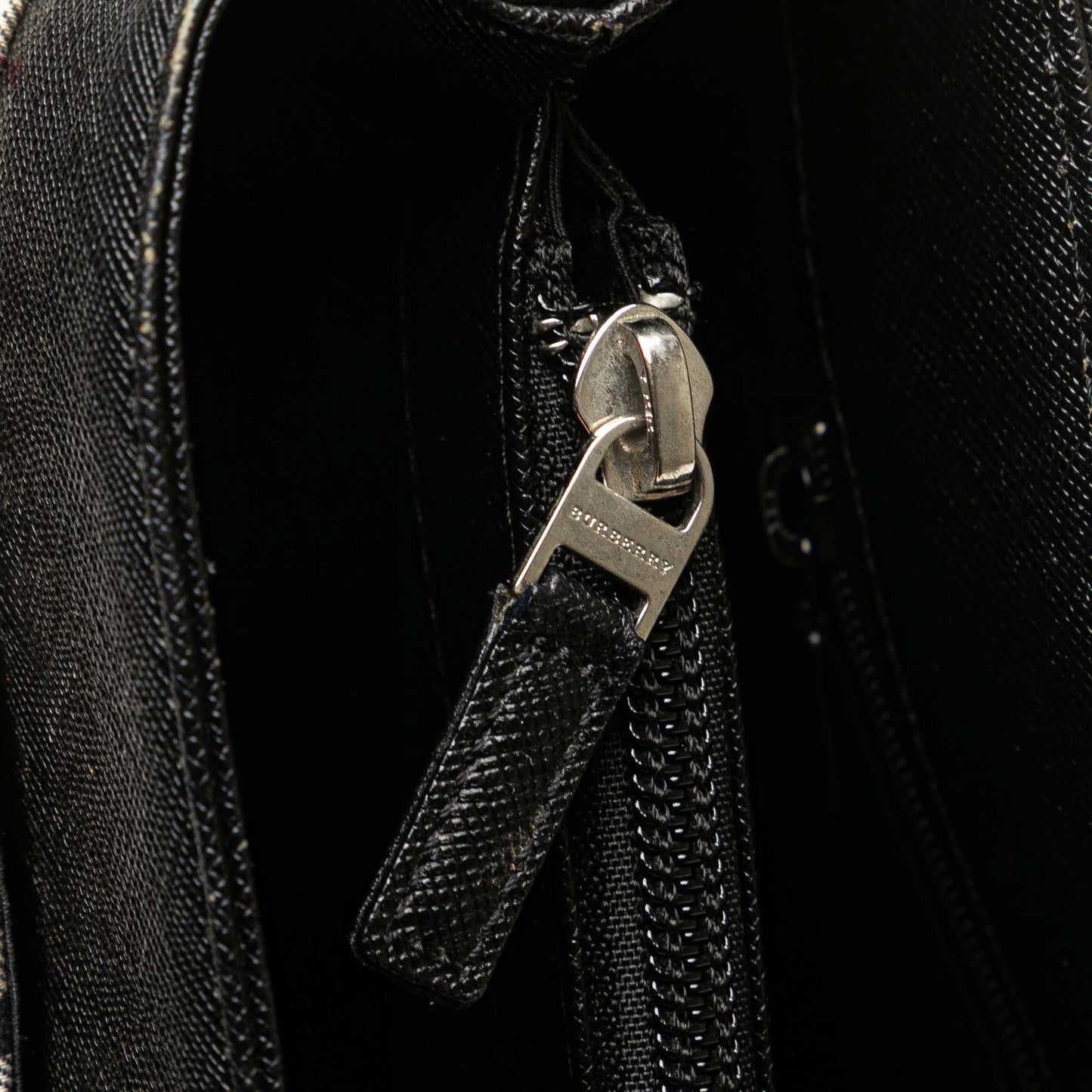 Pre-Owned Burberry House Check Canvas Tote Bag - BB1040