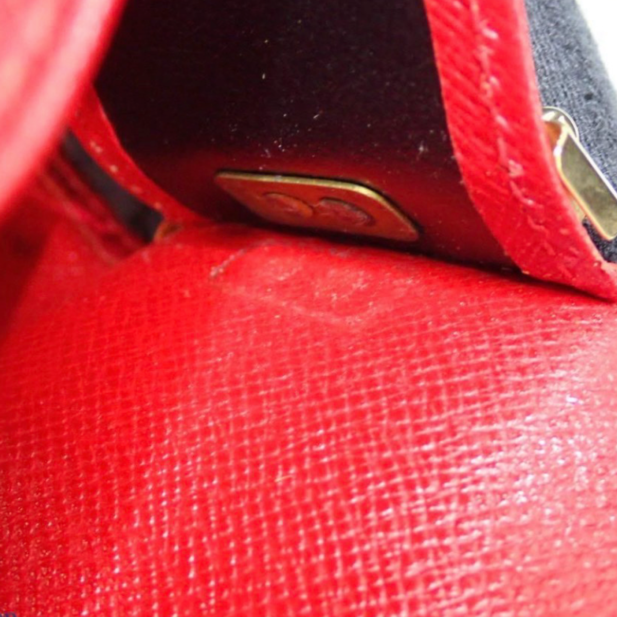 Pre-Owned Louis Vuitton Epi Leather Multicle 4 Key Case - LV2083