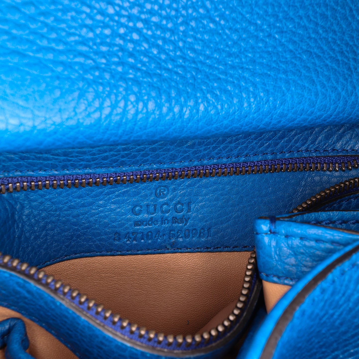 Pre-Owned Gucci Calfskin Leather Small Bamboo Nouveau Fringe Crossbody - G1083