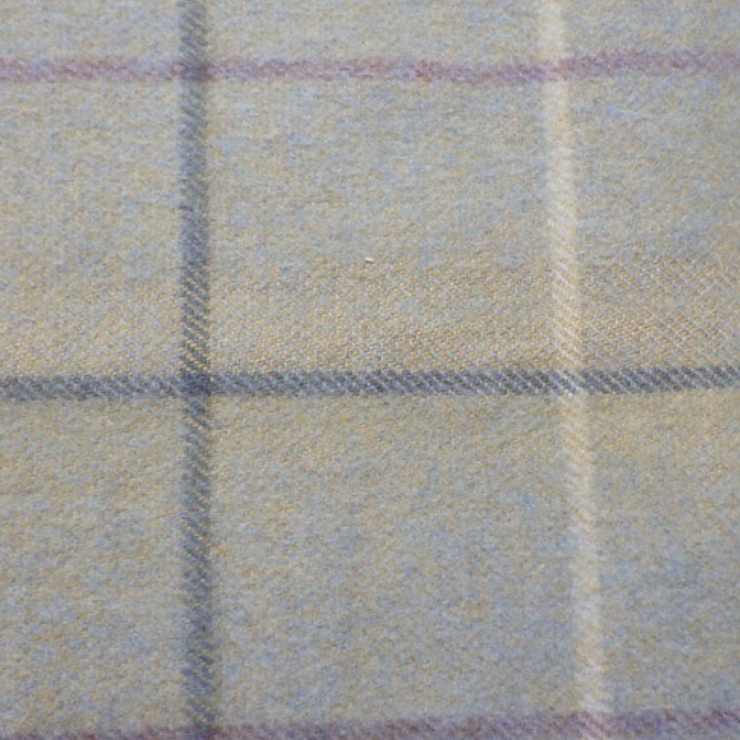 Pre-Owned Burberry Beige Check Cashmere Scarf - BB1051