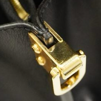 Pre-Owned Louis Vuitton Dauphine MM Black Leather - LV2002