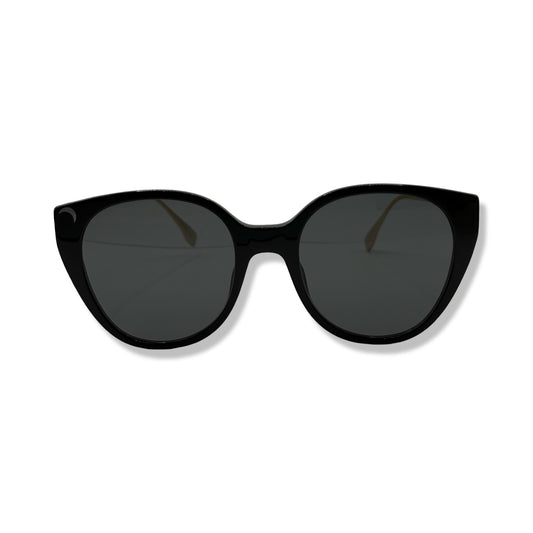Pre-Owned Fendi Sunglasses - FEN1020