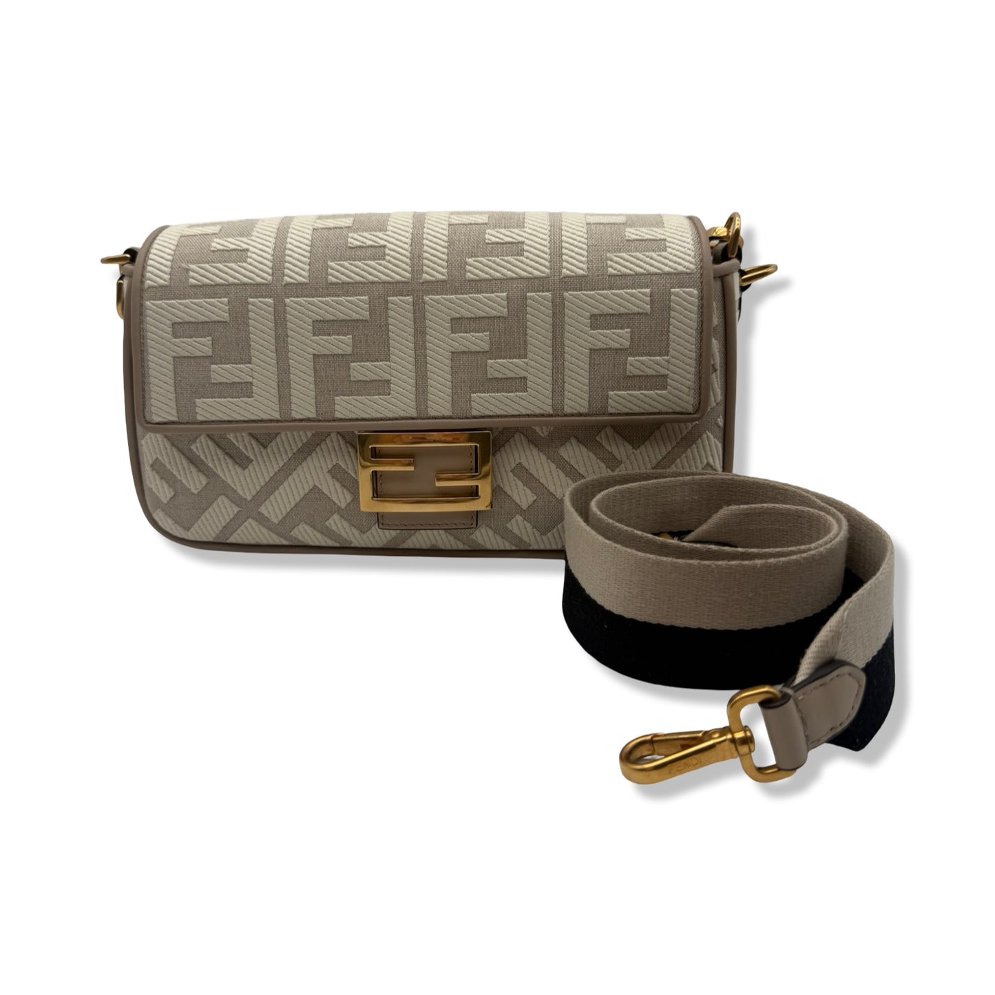Pre-Owned Fendi Canvas Vitello King FF Embroidered Baguette - FEN1032