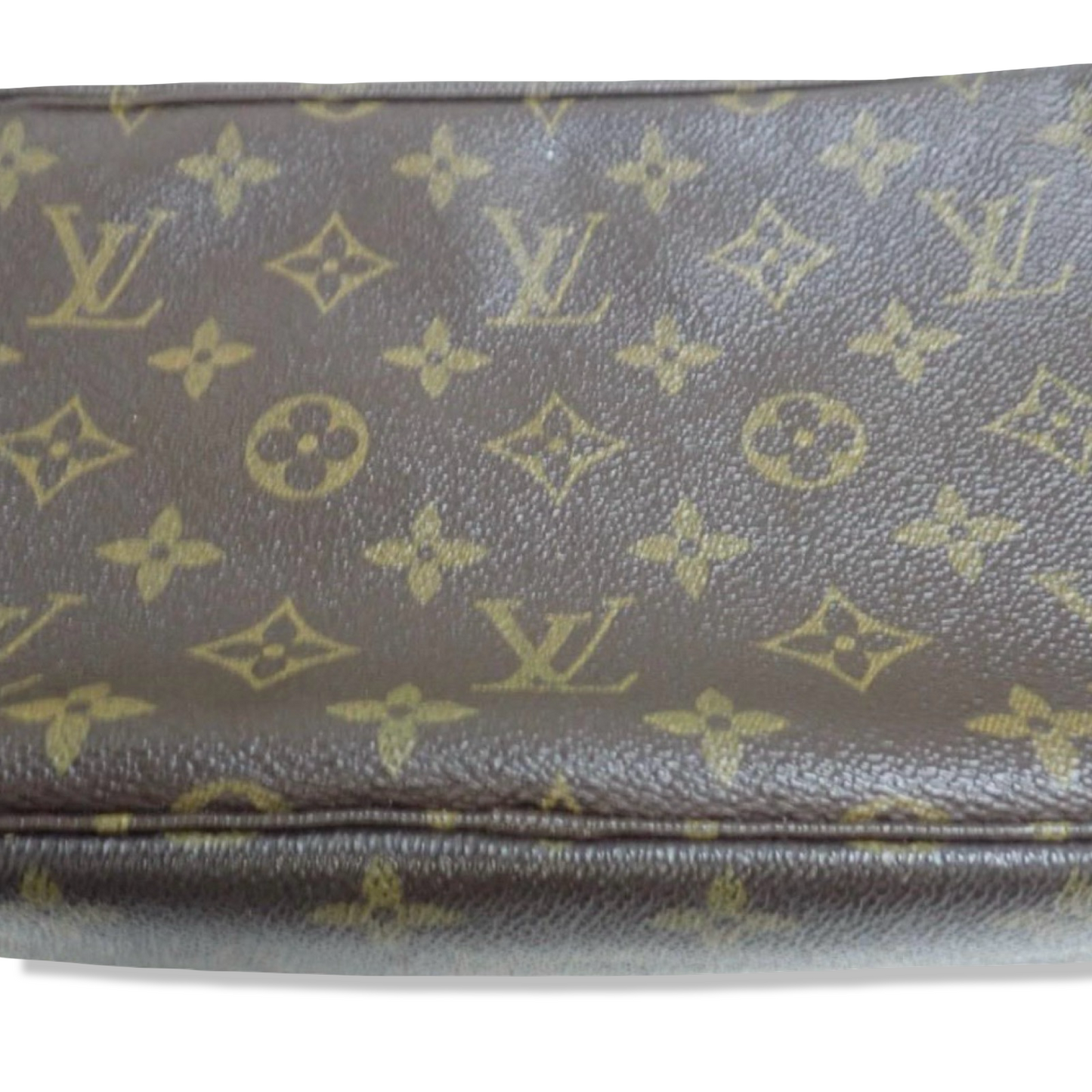 Pre-Owned Louis Vuitton Trouse Toilette 23 Monogram Canvas Toiletry Bag - LV2044