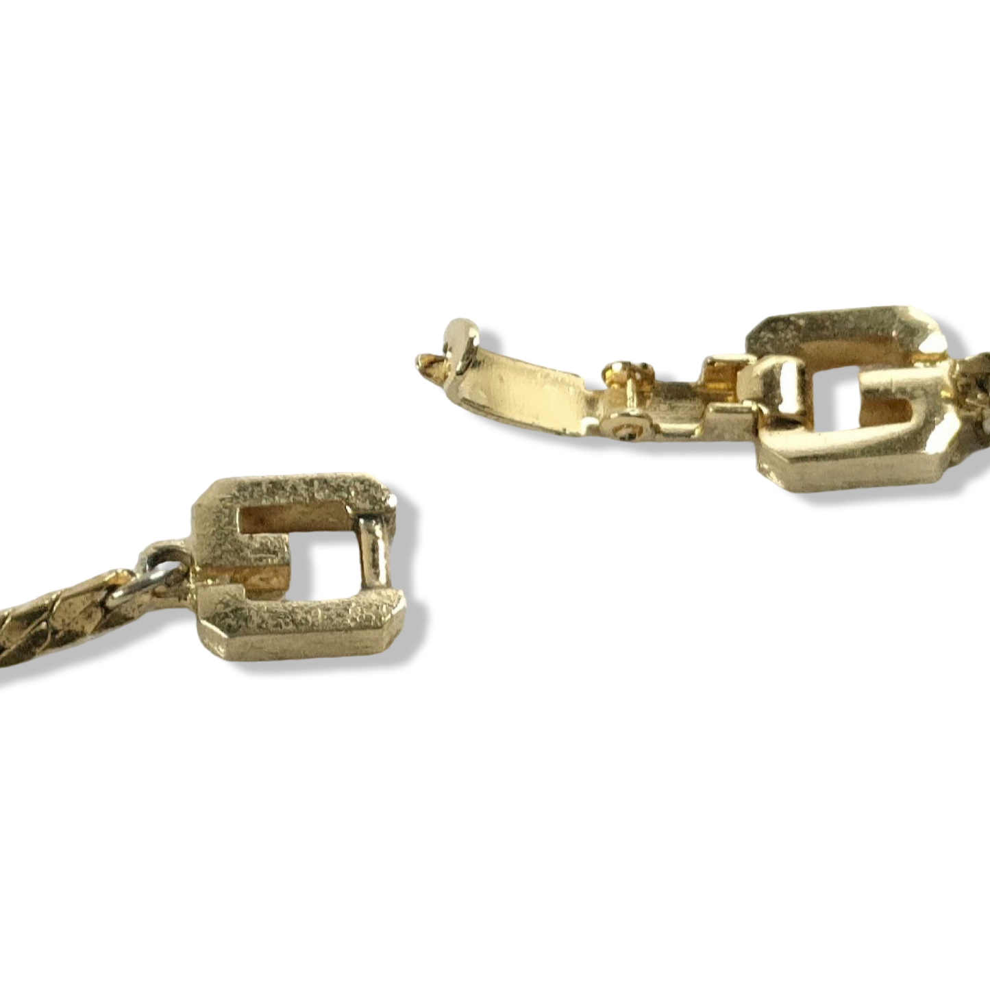 Pre-Owned Givenchy Oval Necklace - GIV1019