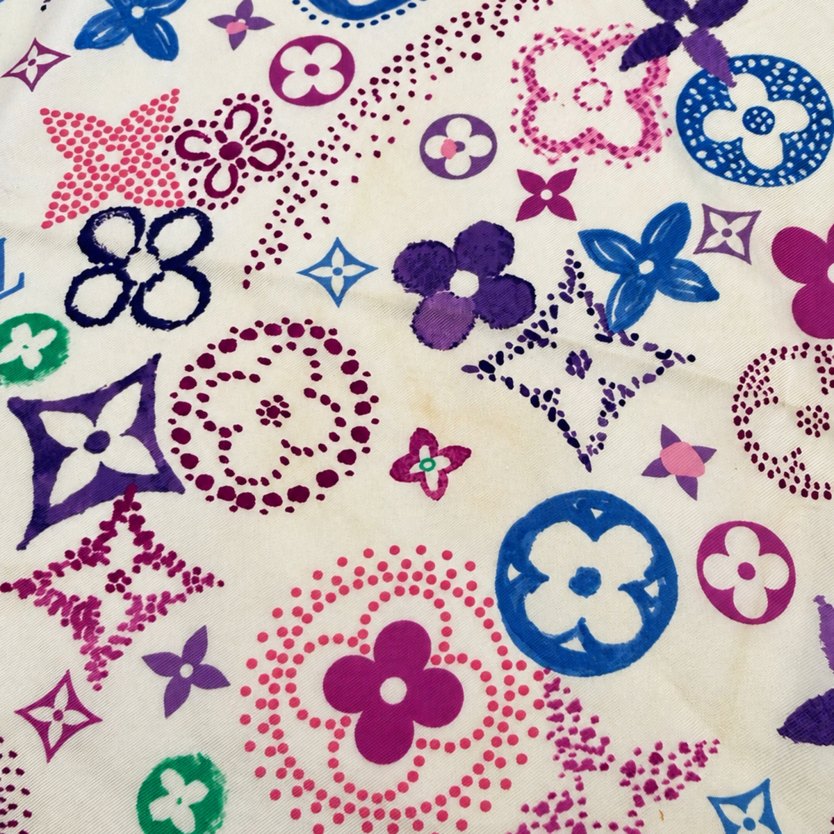 Pre-Owned Louis Vuitton Square 90 Silk Scarf - LV2134