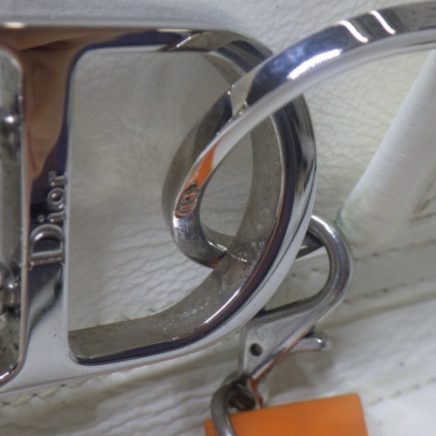 Pre-Owned Christian Dior White Leather Flight Collection Handbag - DIO1022