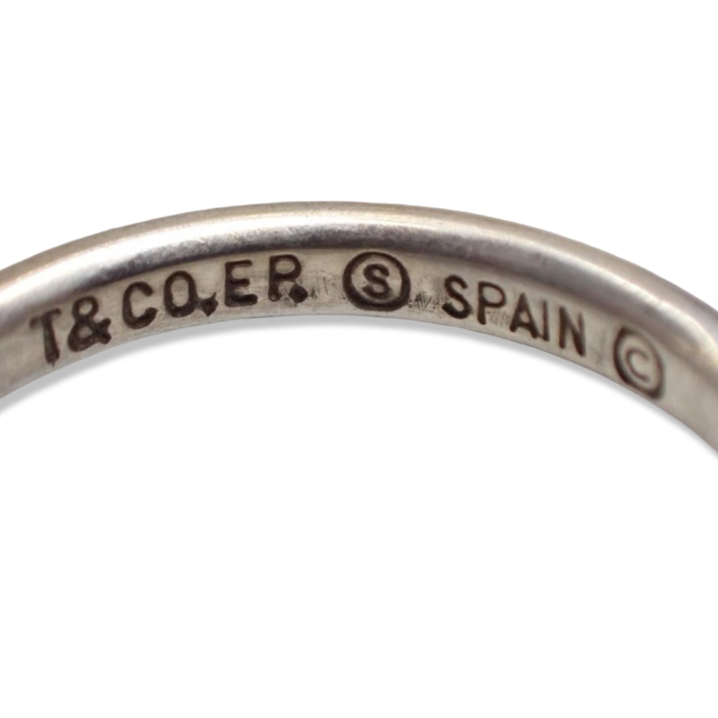 Pre-Owned Tiffany & Co. V Ring - Size 5 - TIF1019