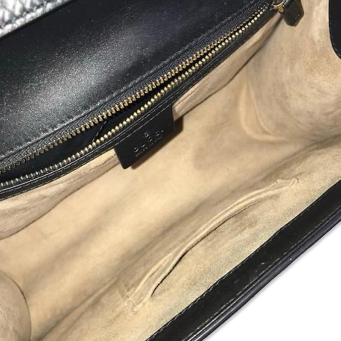 Pre-Owned Gucci Leather Sylvie Shoulder Bag - G1148