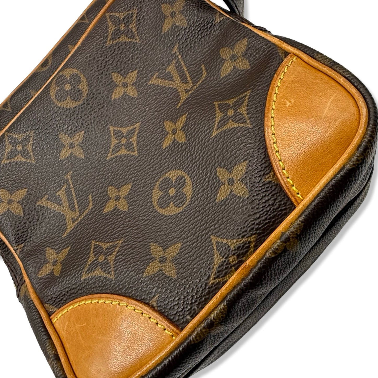 Pre-Owned Louis Vuitton Amazone Crossbody - LV1257