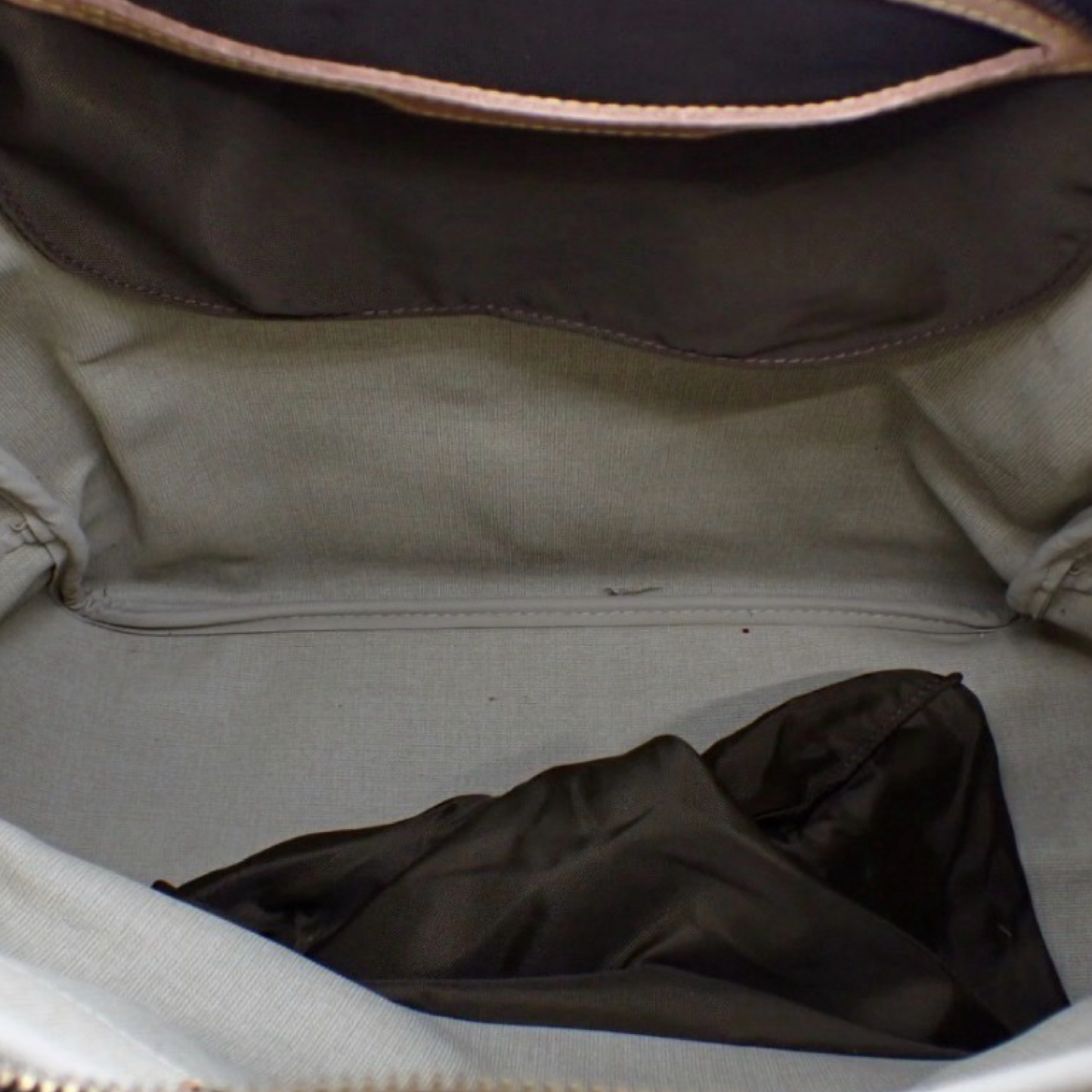 Pre-Owned Louis Vuitton Monogram Canvas Evasion Travel Bag - LV2046