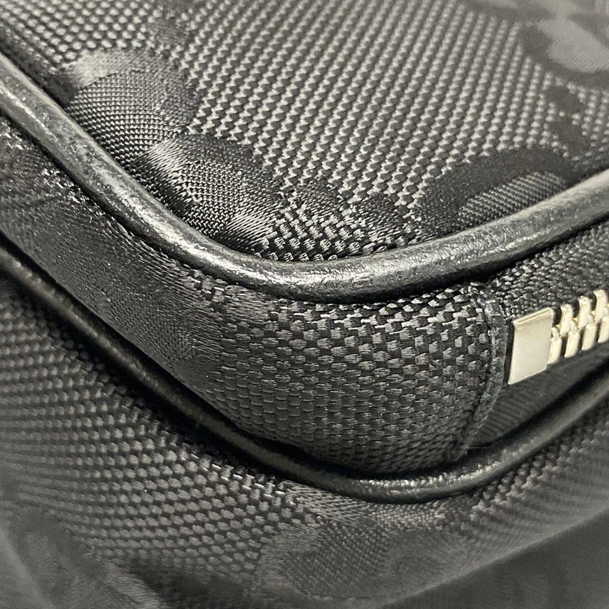 Pre-Owned Gucci Nylon Off the Grid Crossbody Bag - G1158