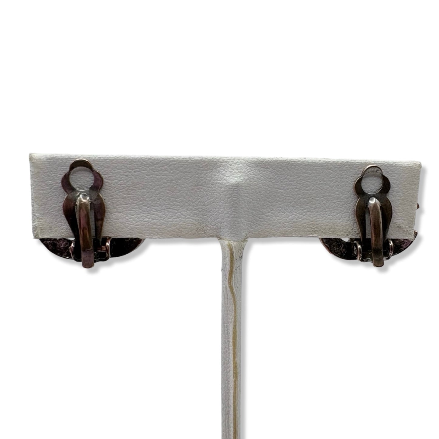 Pre-Owned Chanel CC Mark Clip On Earrings