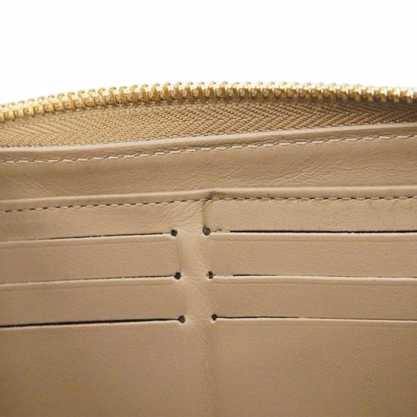 Pre-Owned Louis Vuitton Lambskin Leather Zippy Wallet - LV1998