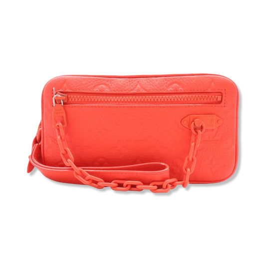 Pre-Owned Louis Vuitton Leather Pochette Volga - LV1443