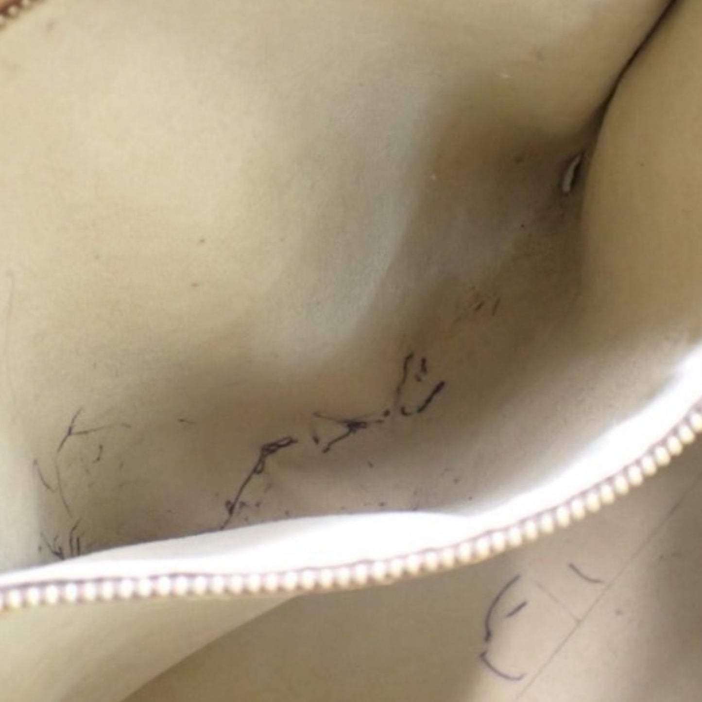 Pre-Owned Louis Vuitton Monogram Canvas Looping GM - LV1332