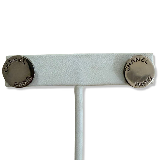 Pre-Owned Chanel Silver Round Pierced Earrings - CH1041