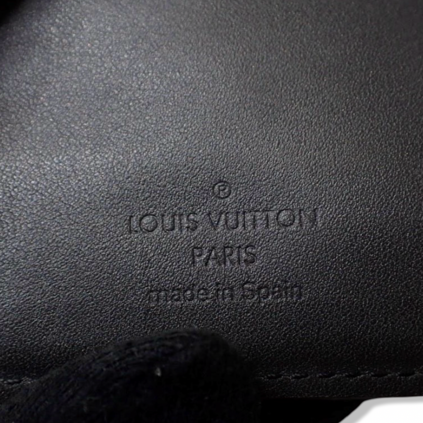 Pre-Owned Louis Vuitton Monogram Vernis Mat Leather Silver Small Ring Agenda Cover - LV2050