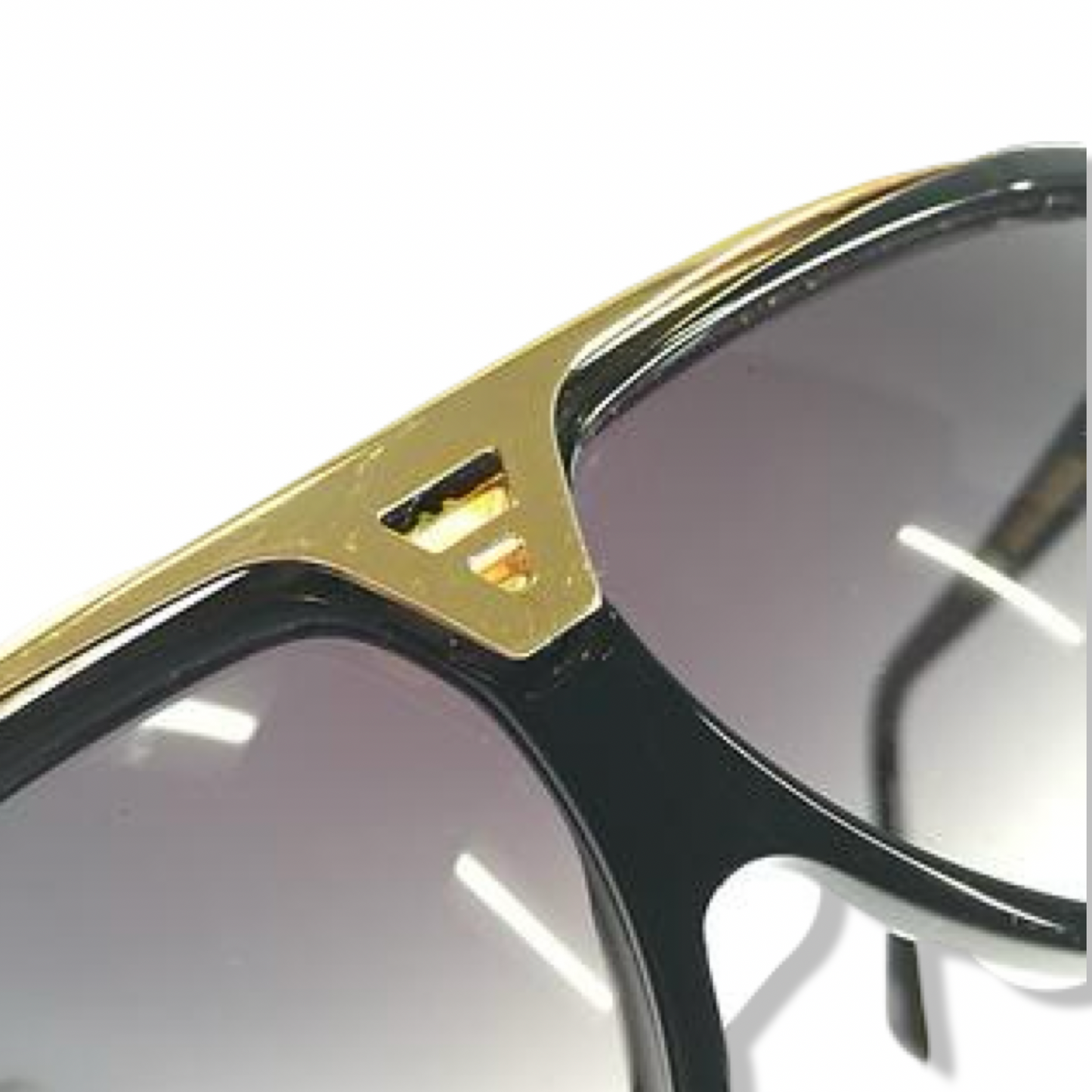 Pre-Owned Louis Vuitton 1.1 Evidence Sunglasses - LV2000