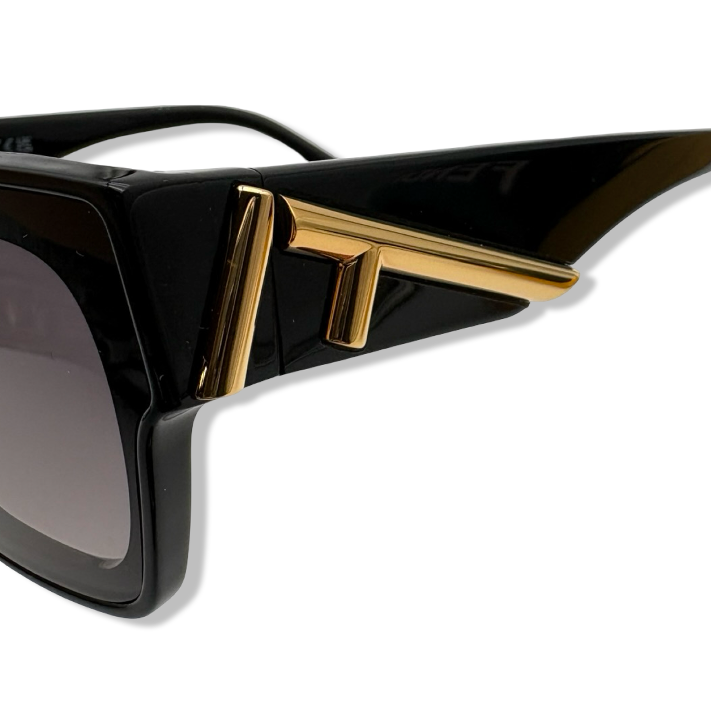 Pre-Owned Fendi FIRST Shiny Black Frame Sunglasses - FEN1039