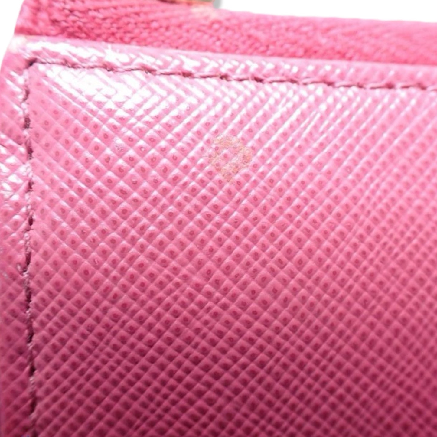 Pre-Owned Prada Saffiano Leather Pink Bow L-Shaped Wallet - P1018