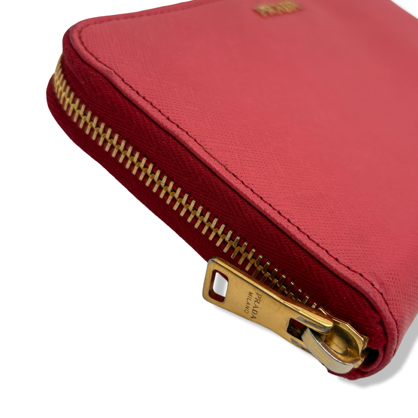 Pre-Owned Prada Saffiano Leather Zip Around Wallet - P1039