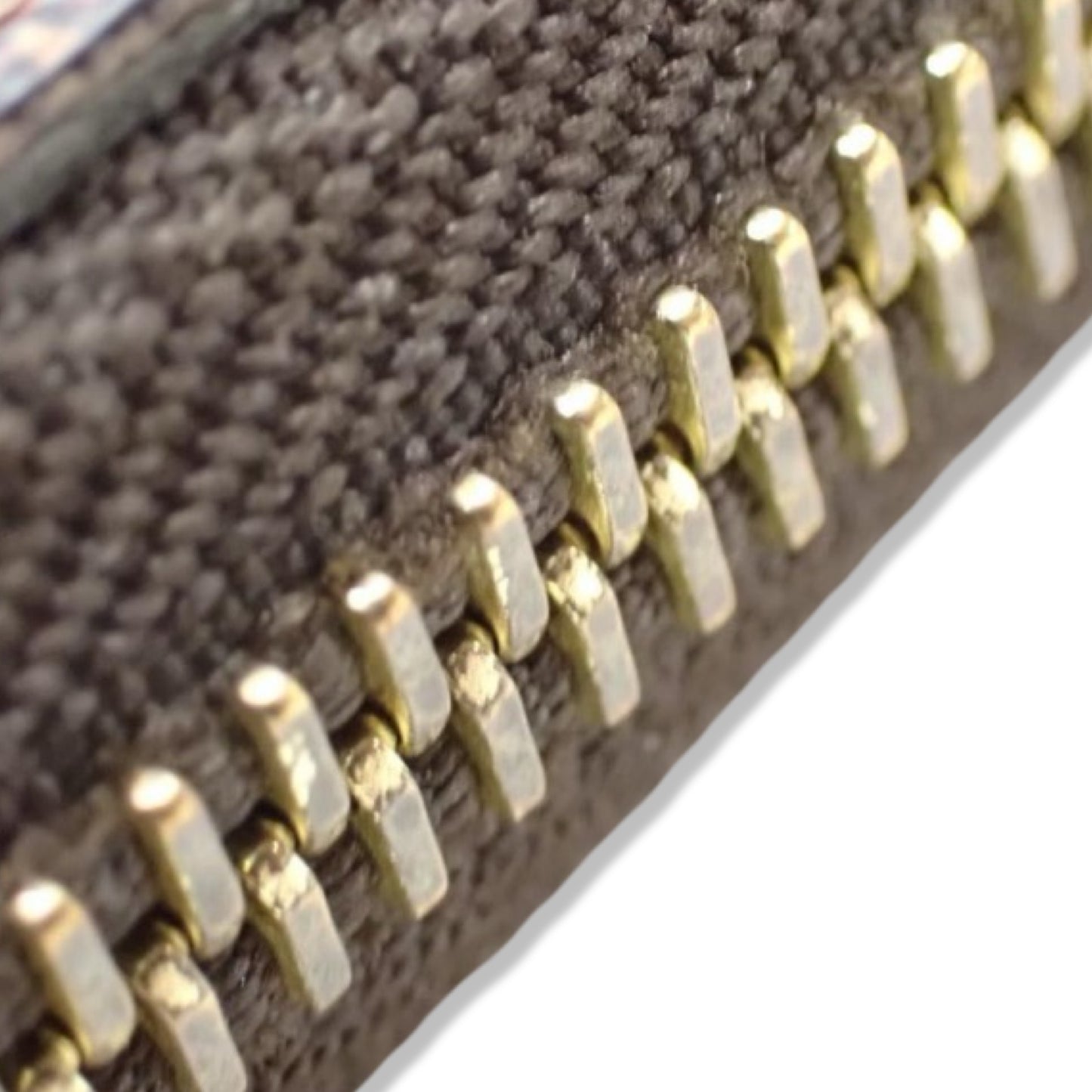 Pre-Owned Louis Vuitton Damier Ebene Canvas Zippy Wallet - LV1589