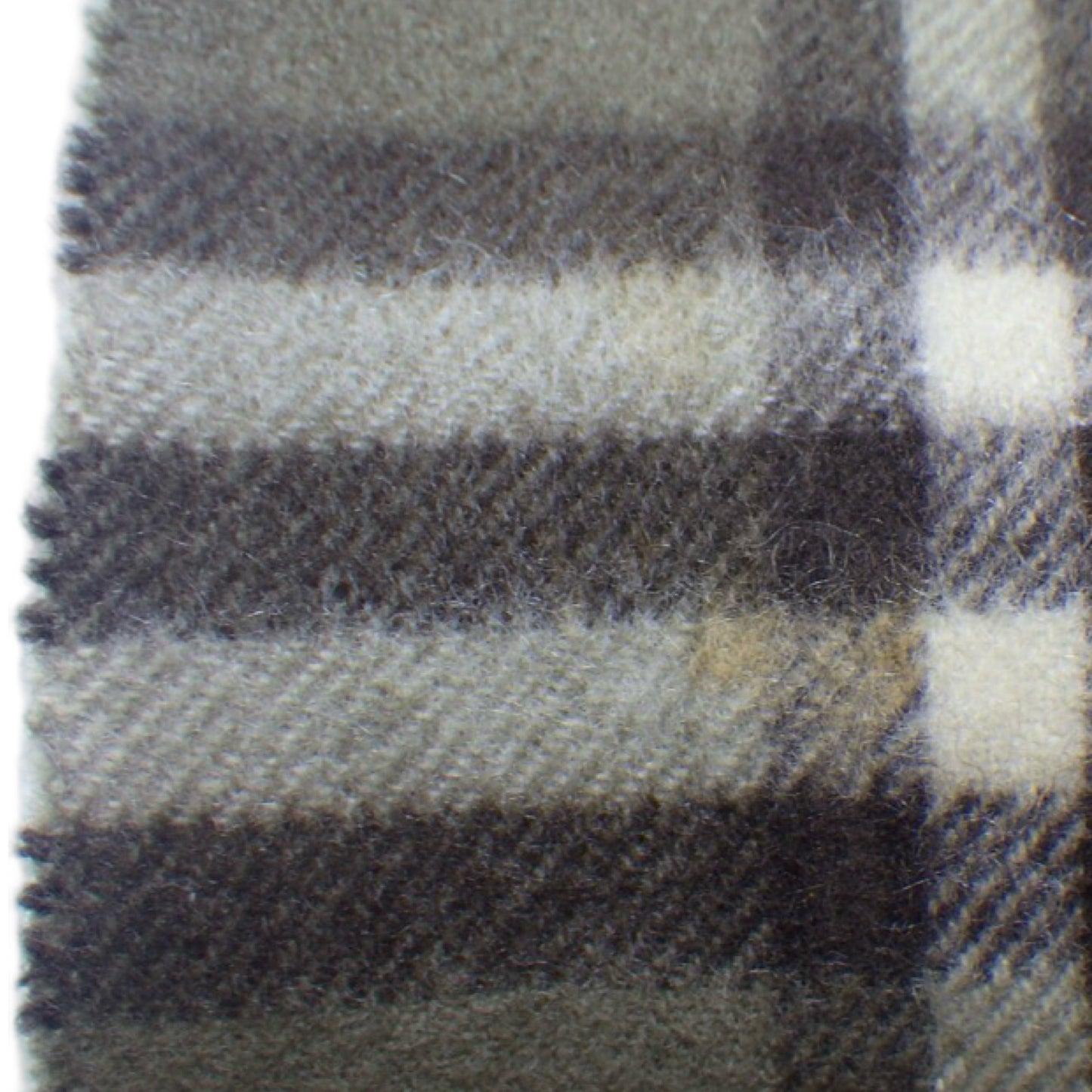 Pre-Owned Burberry Green Check Cashmere Scarf - BB1049