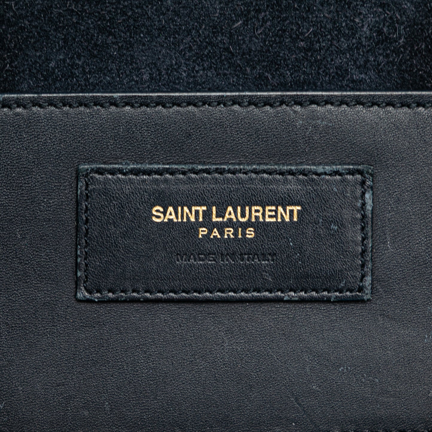 Pre-Owned Saint Laurent Calfskin Leather Baby Duffle Crossbody Bag - YSL1016
