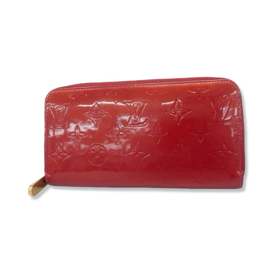 Pre-Owned Louis Vuitton Red Vernis Zippy Wallet - LV1814