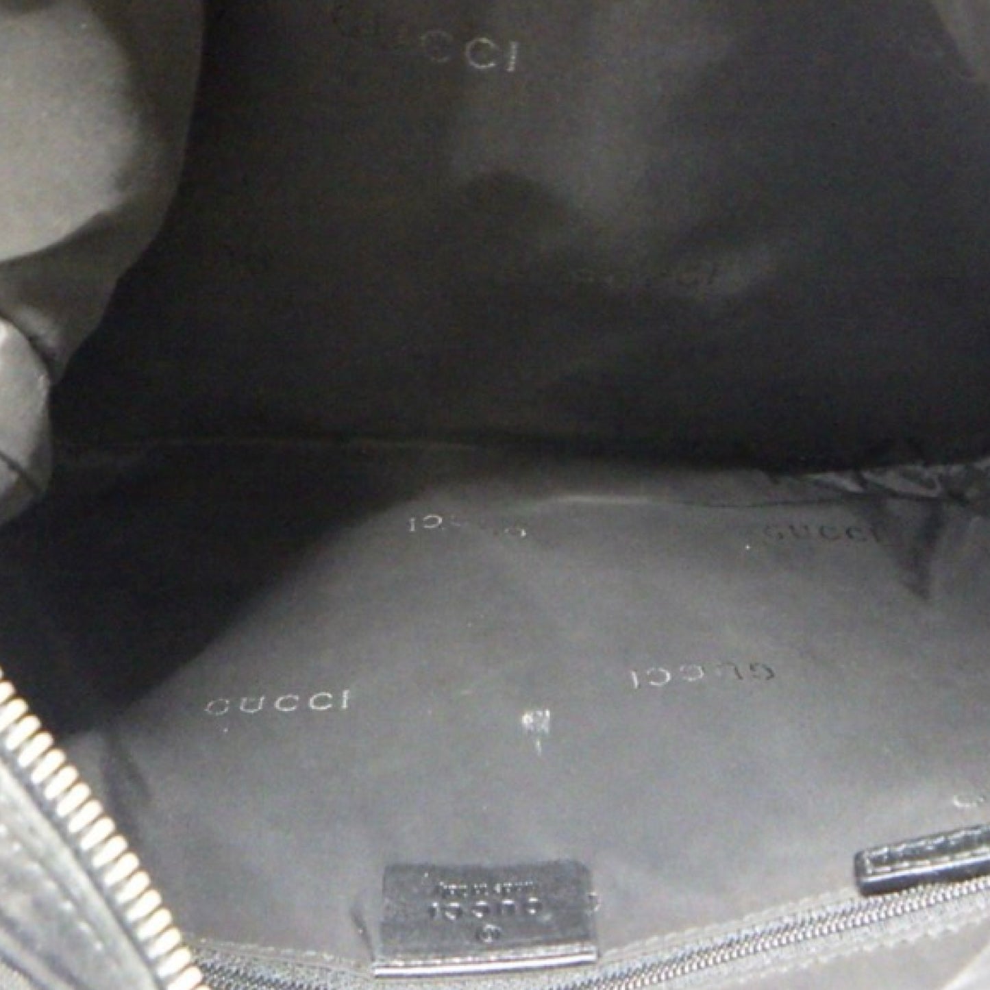 Pre-Owned Gucci Nylon and Leather Shoulder Bag - G1139