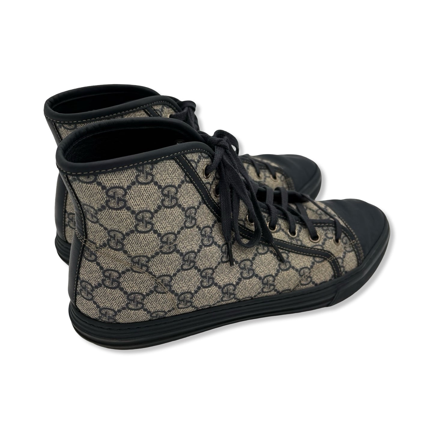 Pre-Owned Gucci GG Supreme Canvas with Leather Trim - Men's 8.5 - G1180