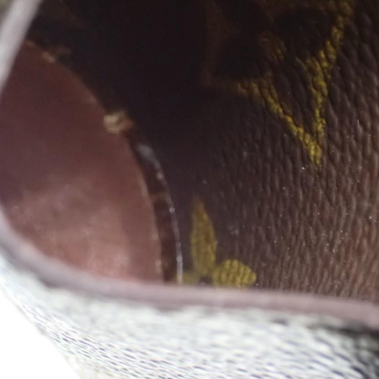 Pre-Owned Louis Vuitton Monogram Canvas Mini Pouch - LV1527