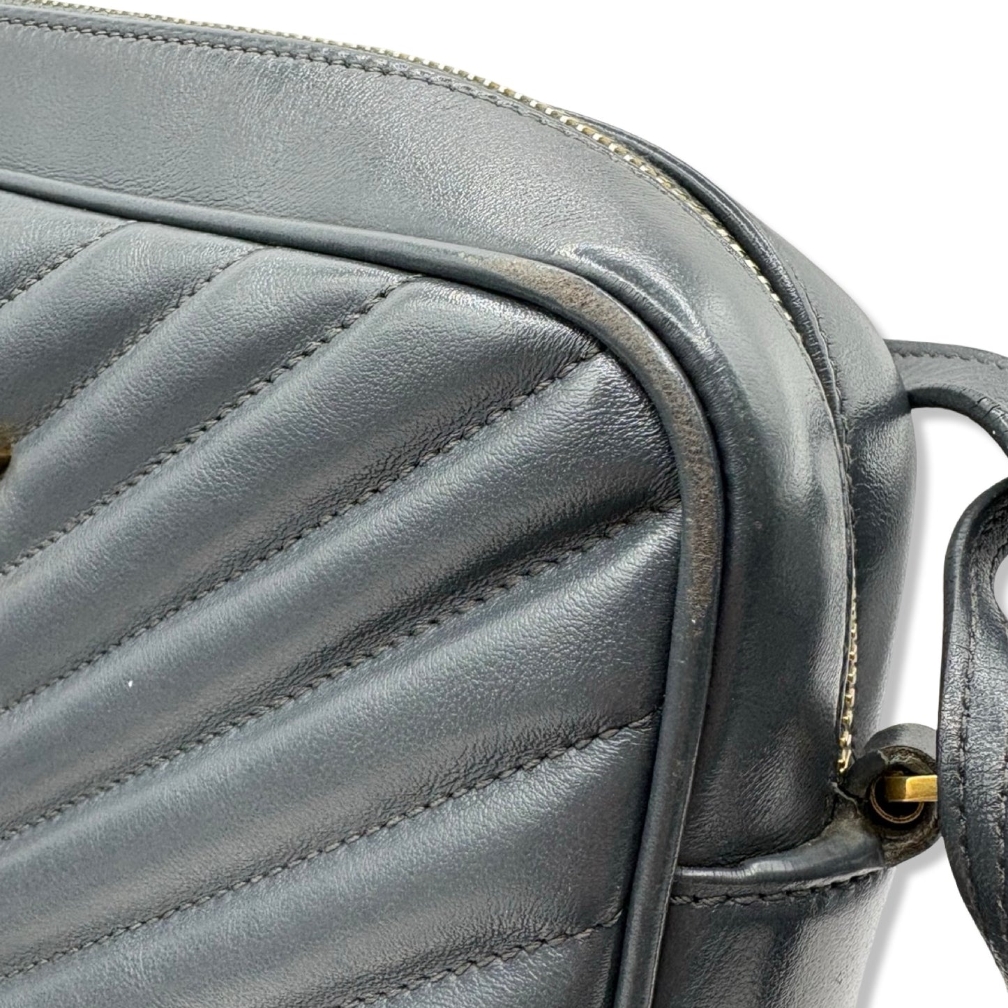 Pre-Owned Yves Saint Laurent Calfskin Leather Camera Bag Crossbody - YSL1022