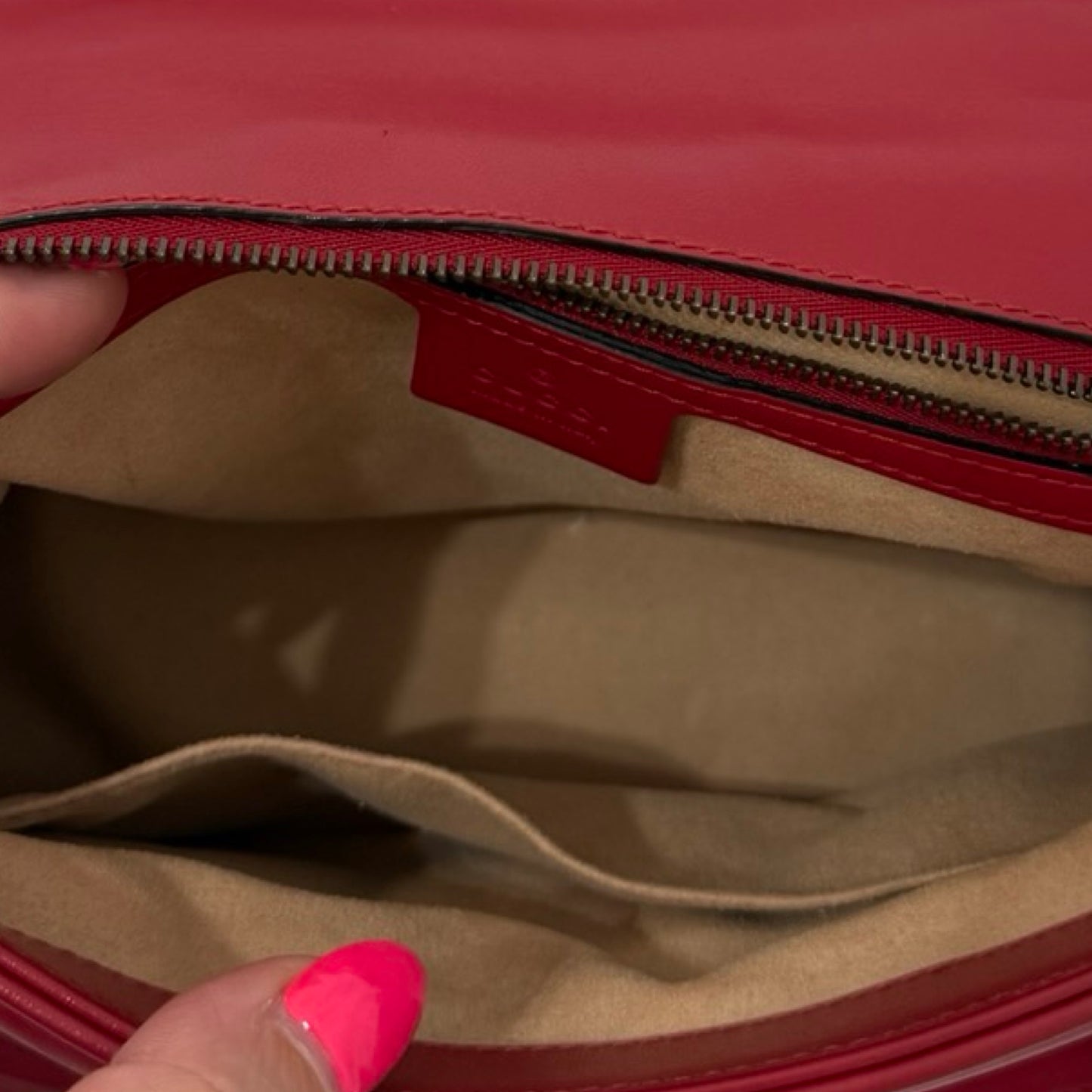 Pre-Owned Gucci Leather Marmont Top Handle Flap Bag - G1095