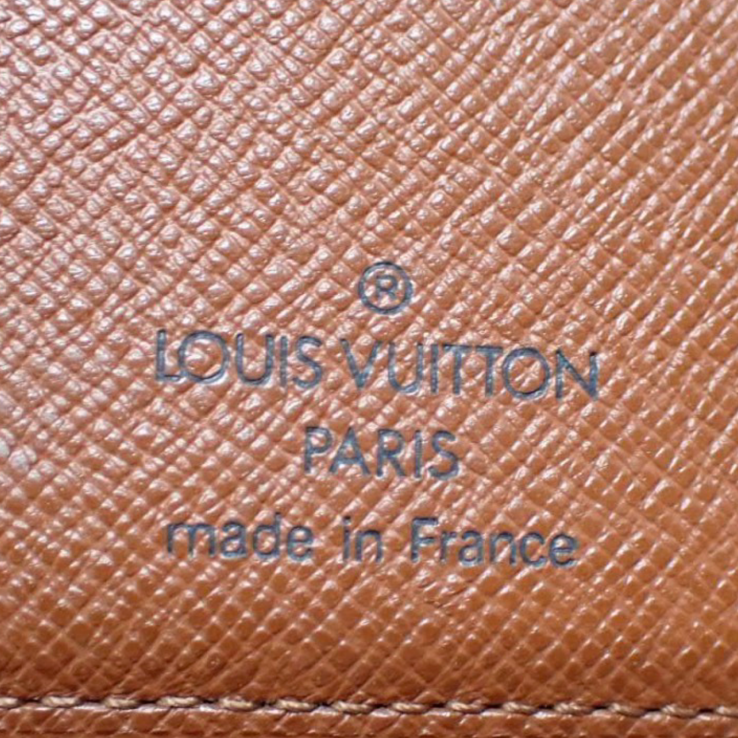 Pre-Owned Louis Vuitton Monogram Brazza Wallet - LV2037