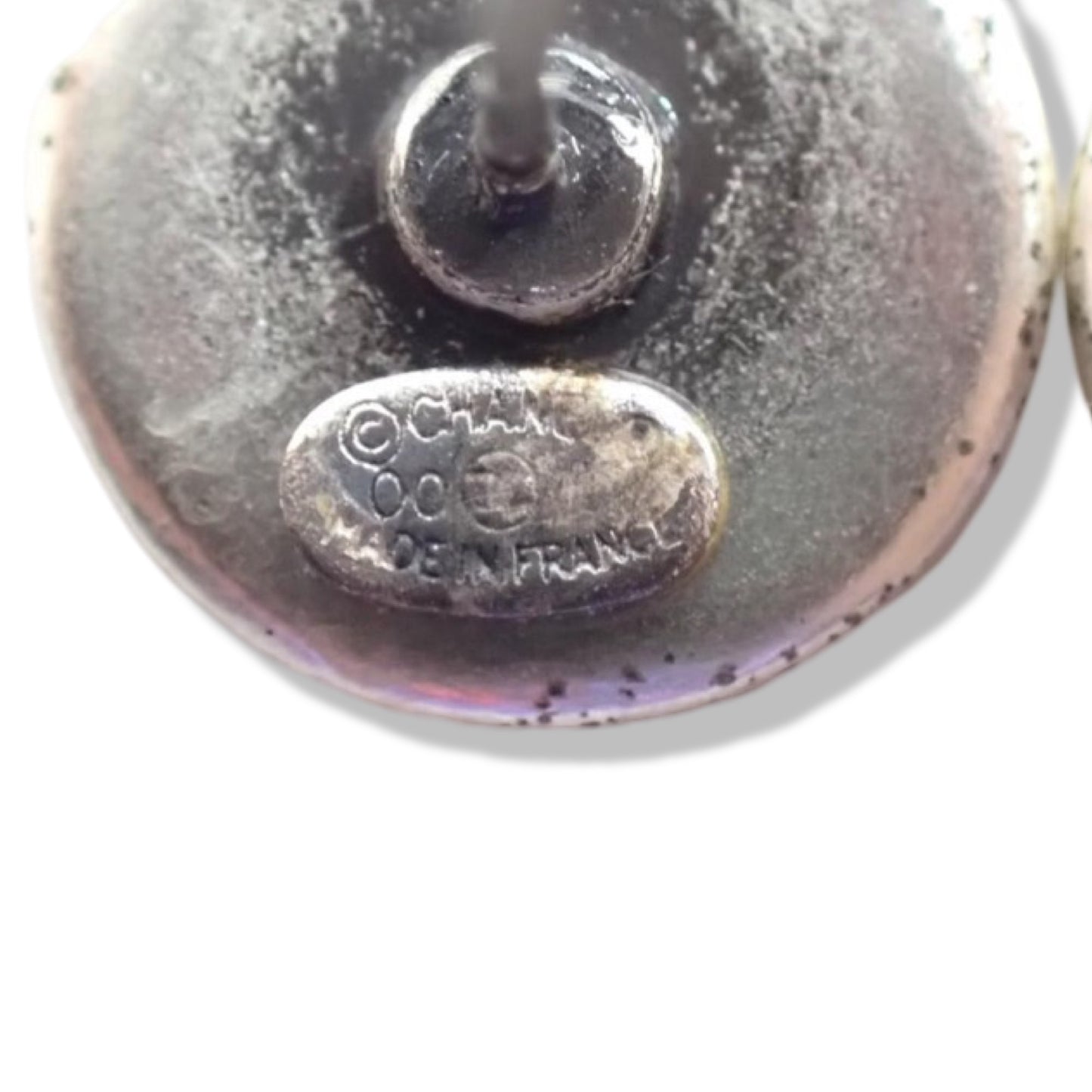 Pre-Owned Chanel Coco Button Pierced Earrings - CH1040