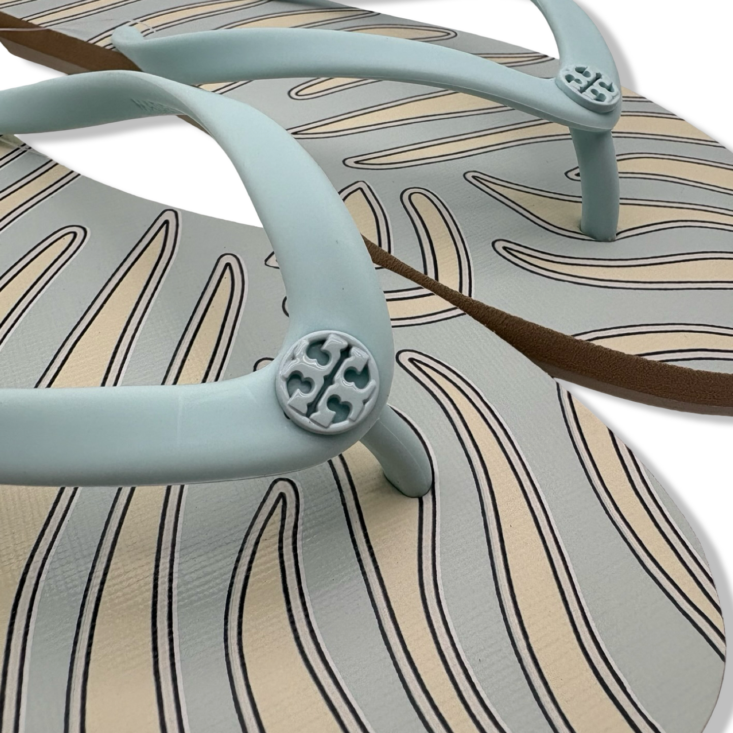 Pre-Owned Tory Burch Women's Chelsea Flip Flop Sandals 171948 (Zebra - Saltwater Slide - Pebble Beach, US Footwear Size System, Adult, Women, Numeric, Medium, 7) - B0F67L15HD