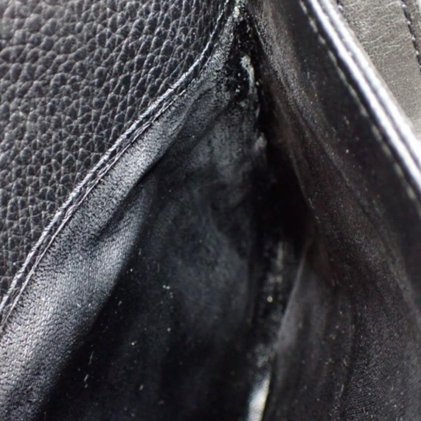 Pre-Owned Burberry Leather Crossbody Bag - BB1042