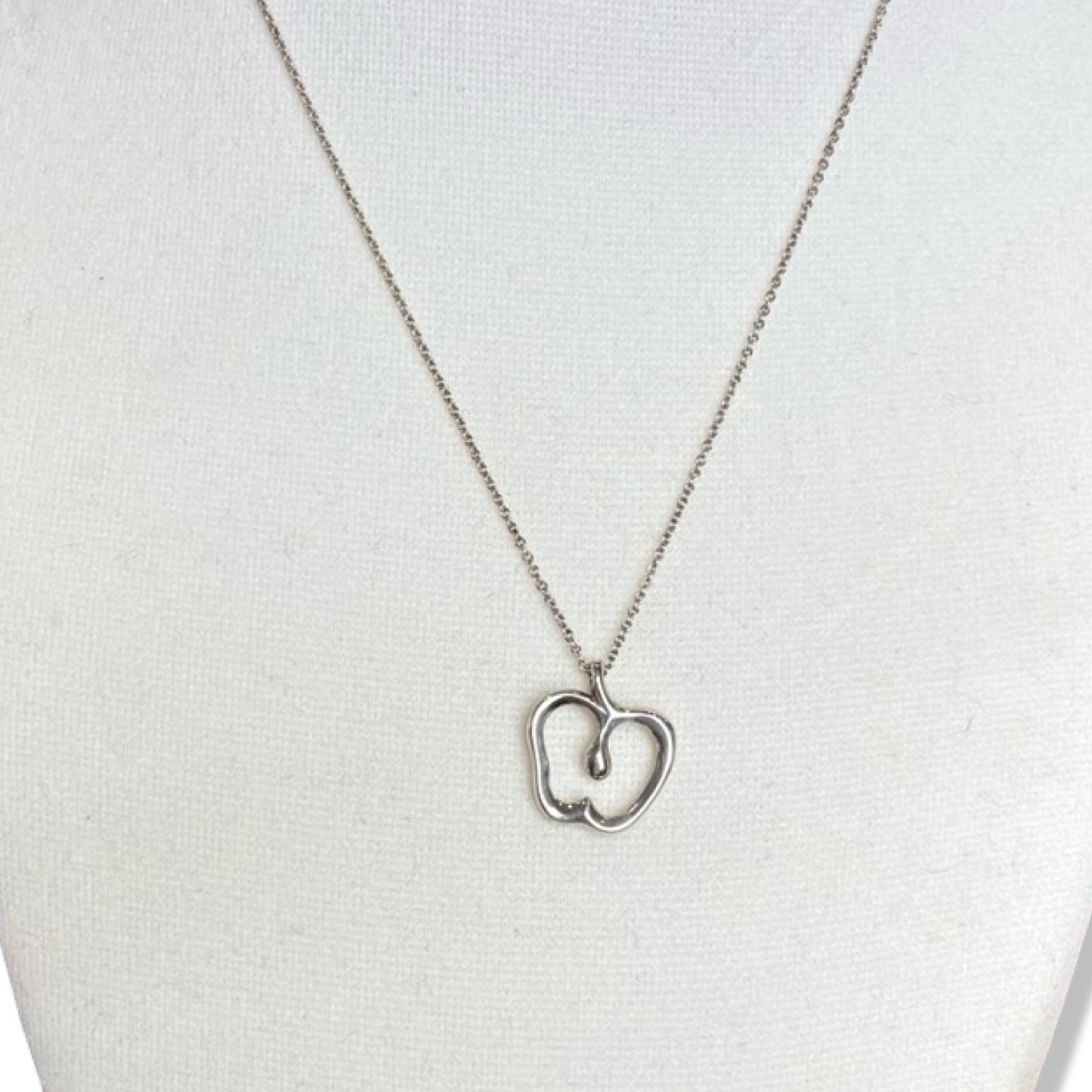 Pre-Owned Tiffany & Co. Apple Pendant - TIF1042