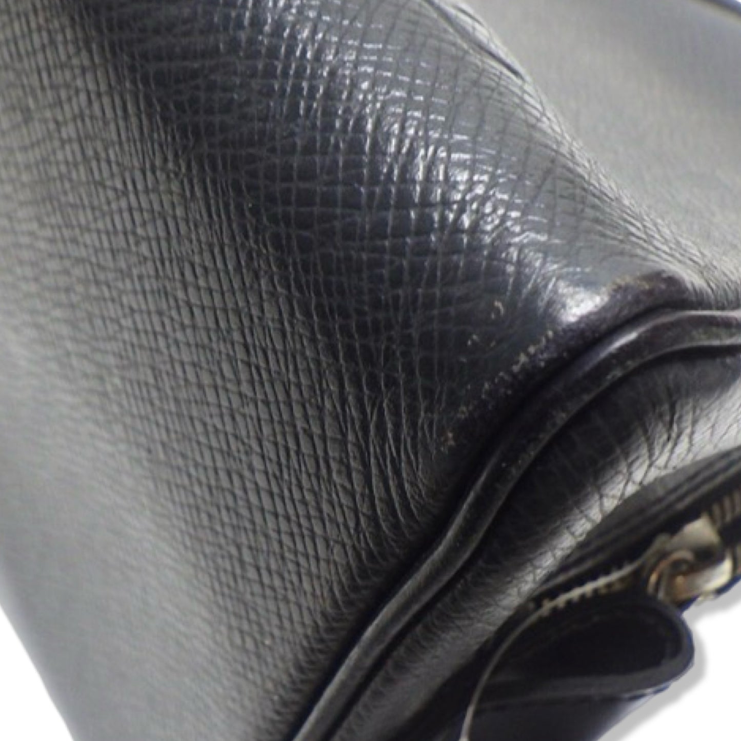 Pre-Owned Louis Vuitton Taiga Leather Trousse Toilette Pouch - LV1631