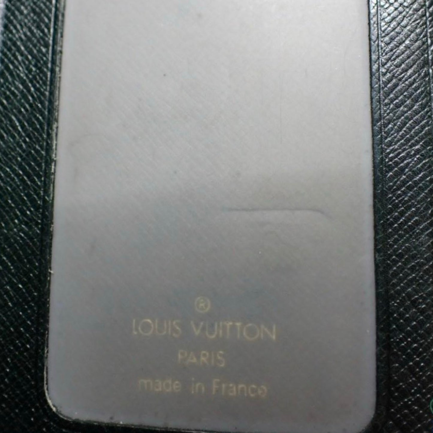 Pre-Owned Louis Vuitton Taiga Porto 2 Cult Vertical Card Holder - LV1869