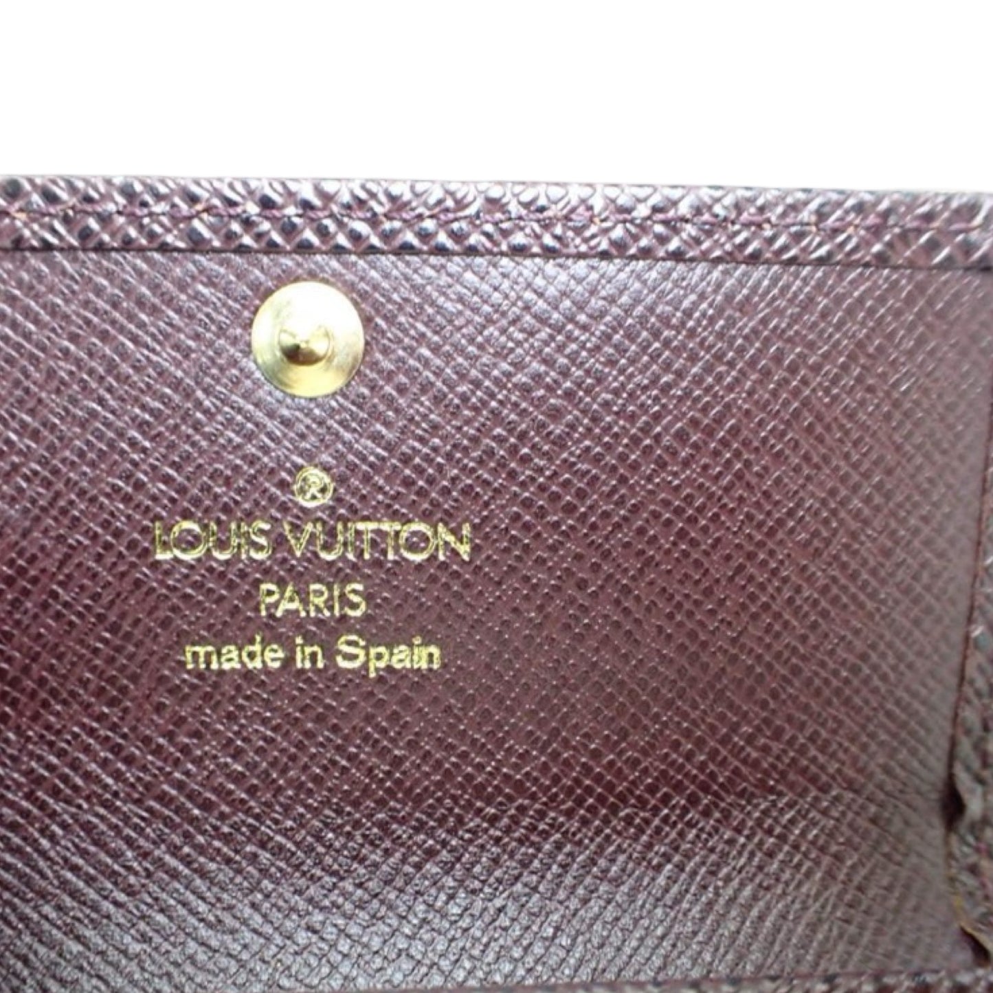 Pre-Owned Louis Vuitton Taiga Leather Multicle 4 Key Case - LV1403