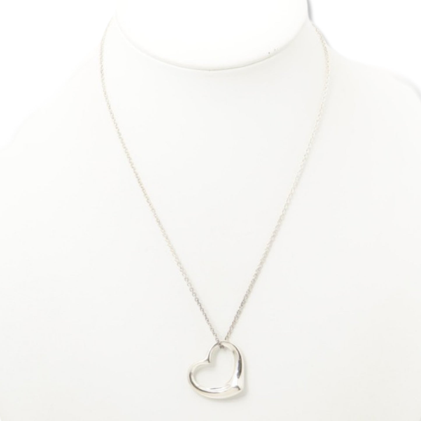 Pre-Owned Tiffany & Co. Open Heart Pendant Medium - 22mm wide - TIF1026